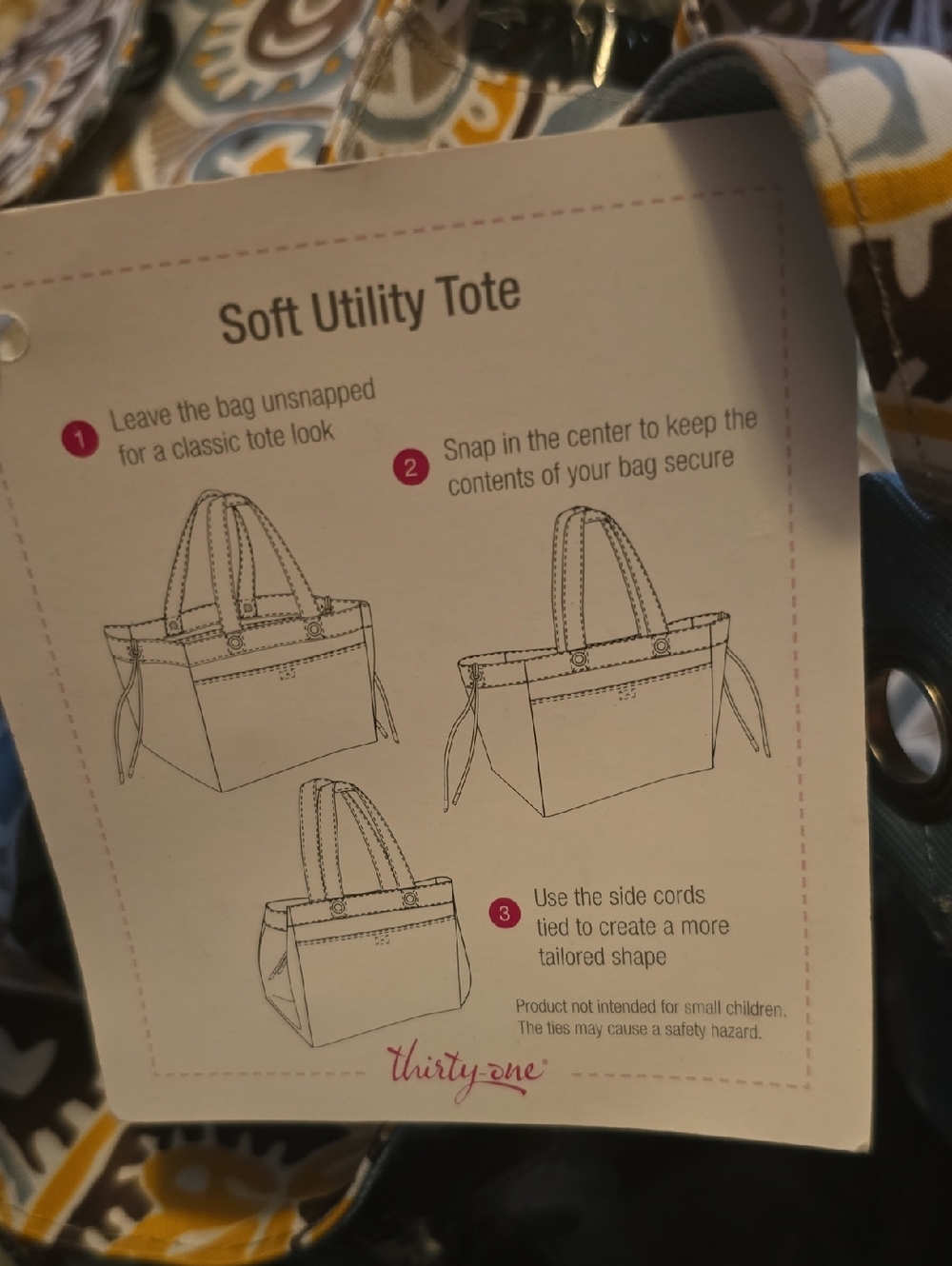NWT Thirty-One  Soft Utility Tote In Paisley, - Picture 4 of 6